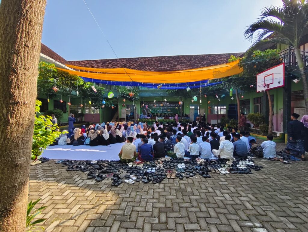 MAULID NABI MUHAMMAD SAW TAHUN 2025/1447 Hijriyah MAULID NABI MUHAMMAD SAW TAHUN 2025/1447 Hijriyah